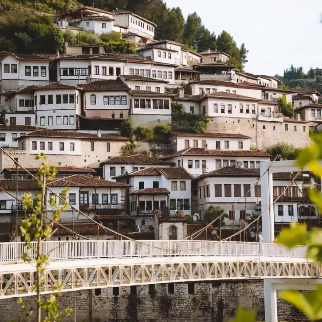 Pensión Hotel Old Town Hava Baci Berat