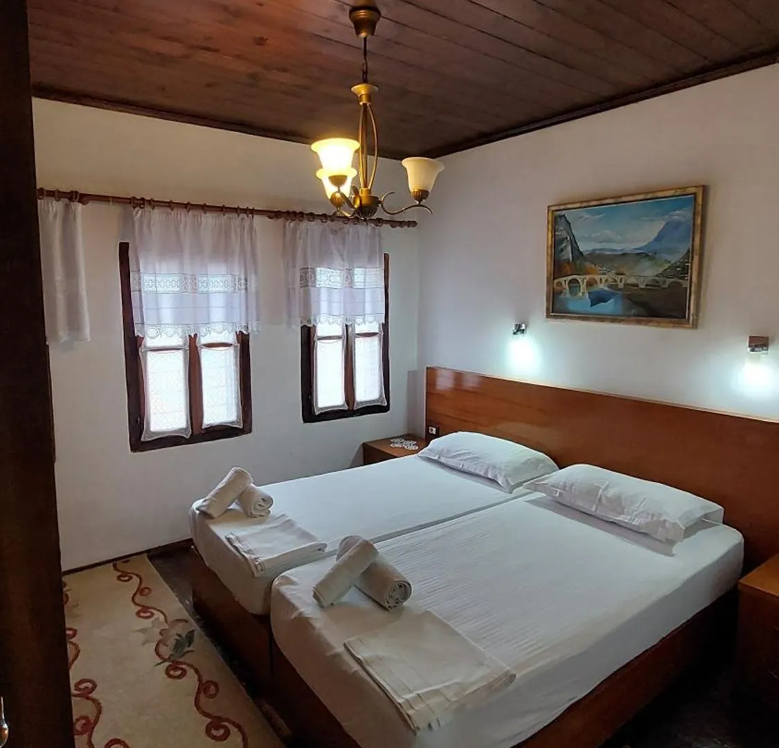 Pensionat Old Town Hava Baci Hotell Berat